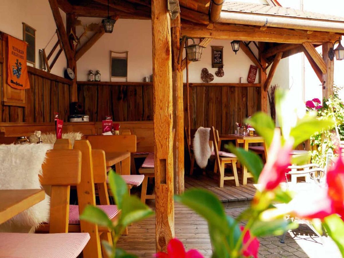 Da'Sporrer Hotel & Wirtshaus Neunburg vorm Wald Exterior photo